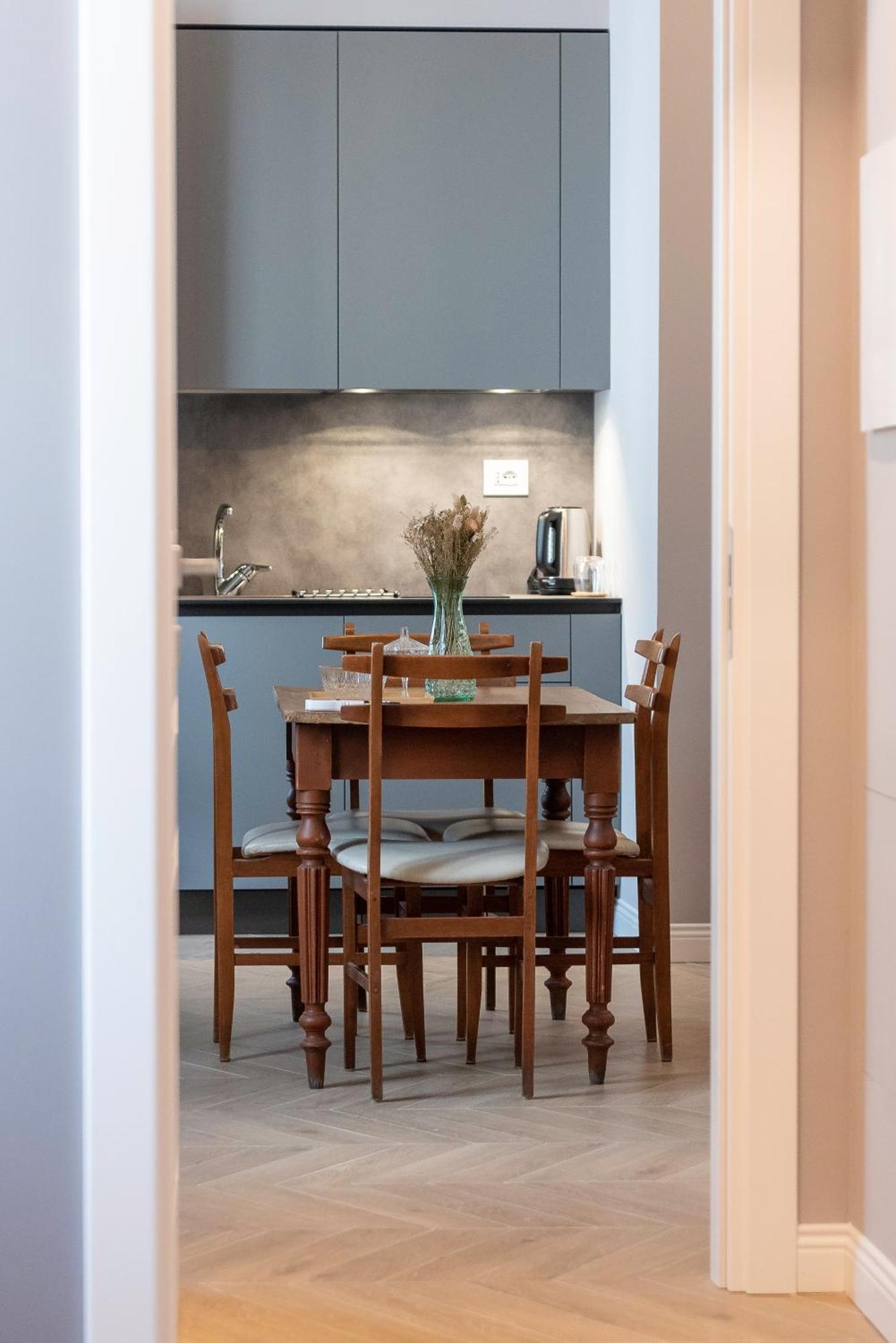 Regina Boutique Suites Trieste Esterno foto