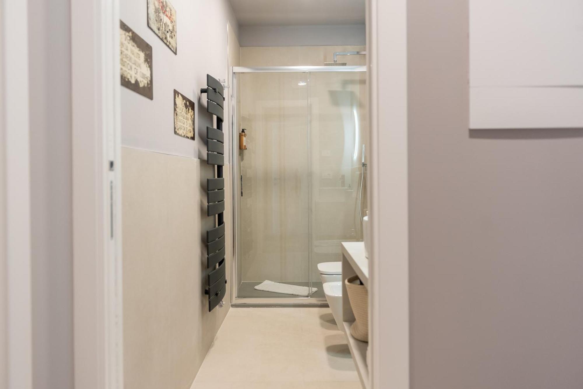 Regina Boutique Suites Trieste Esterno foto